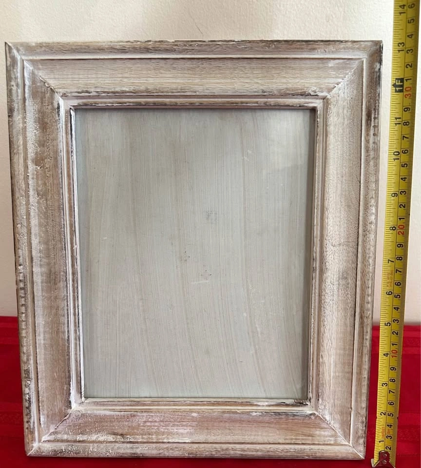 🖼️ Rustic Whitewashed Wooden Picture Frame - photo 4