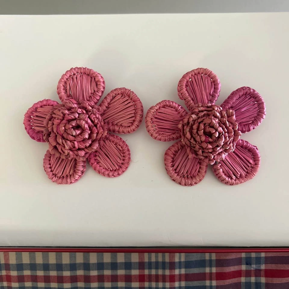 Womens Straw earrings - photo 3