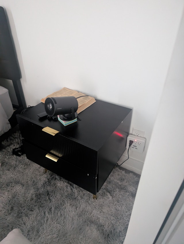 Selling Night table & dresser