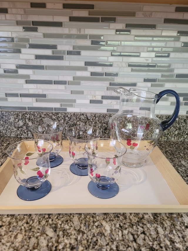 Crystal Decorative Pitcher with Four Glasses