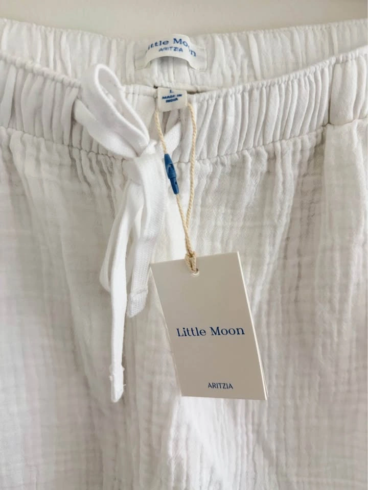 Aritzia AirPlush Cotton Sail Shorts Size L NWT - photo 4