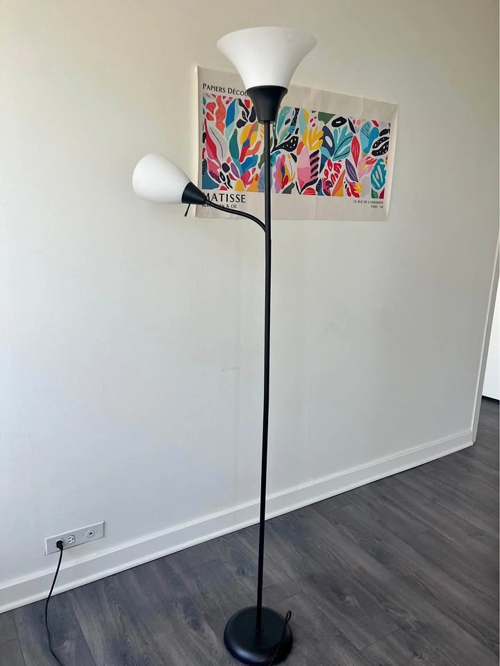 Floor lamp