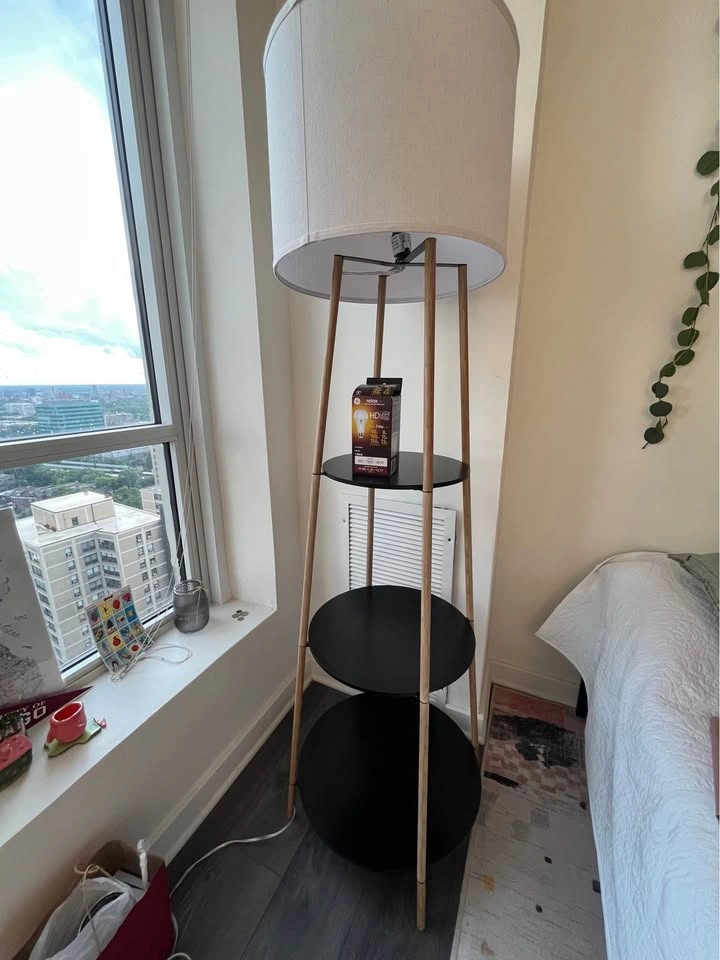 Threshold shelf floor lamp - photo 3