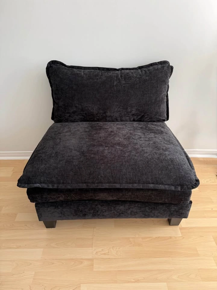 NEW Plush Accent Chair + Ottoman Set – Charcoal Chenille - photo 2