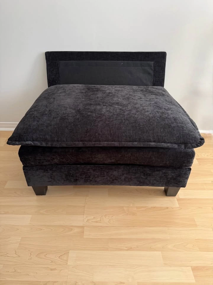 NEW Plush Accent Chair + Ottoman Set – Charcoal Chenille - photo 3