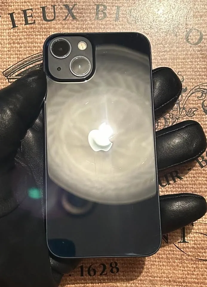 (86%) iPhone 13 128GB - Great Condition + Accessories - photo 3