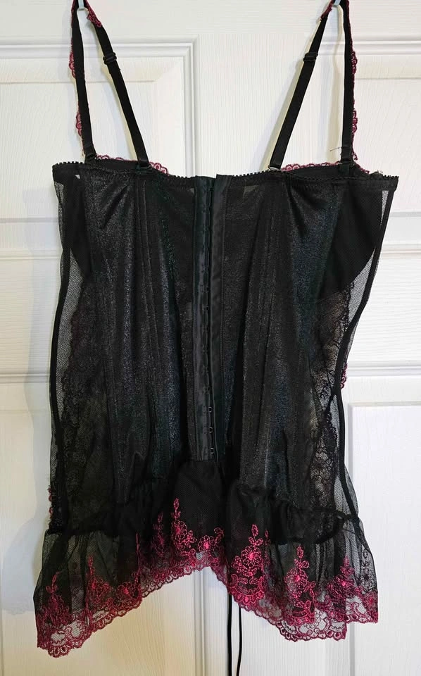 La Vie en Rose Black & Hot Pink Lace Embroidered Corset - 34C - photo 2