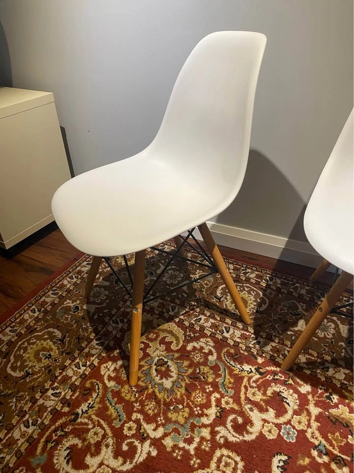 4 Eames Style Dining Chairs - photo 3