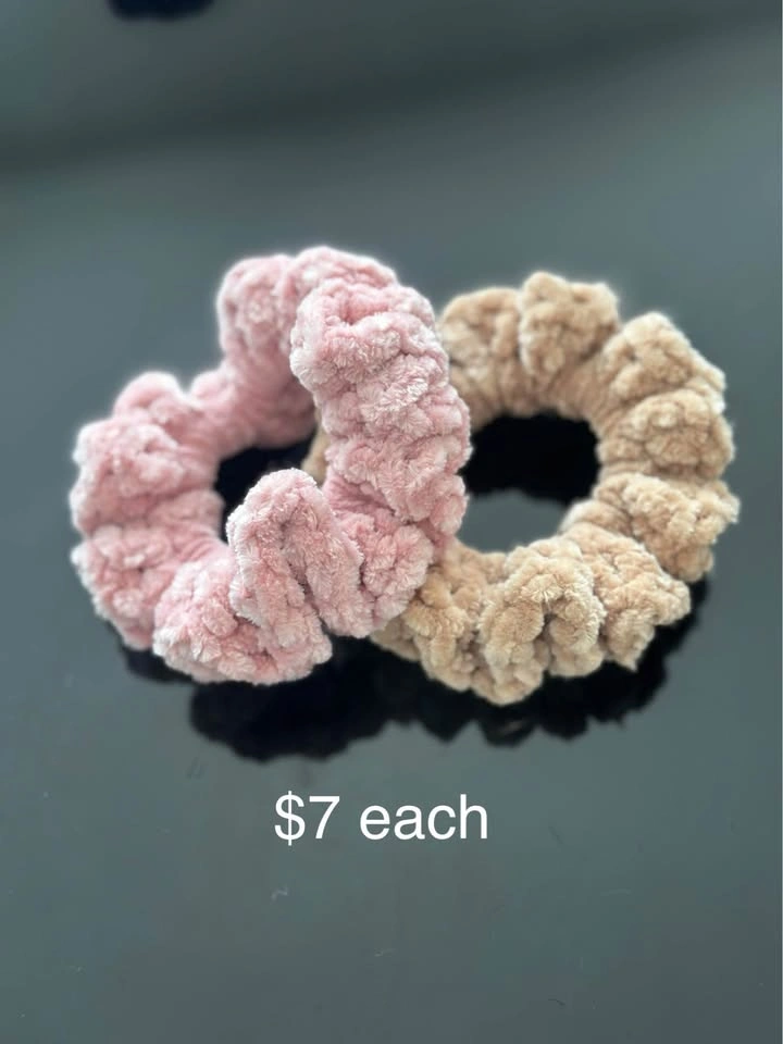 Handmade crochet scrunchies ✨ - photo 3