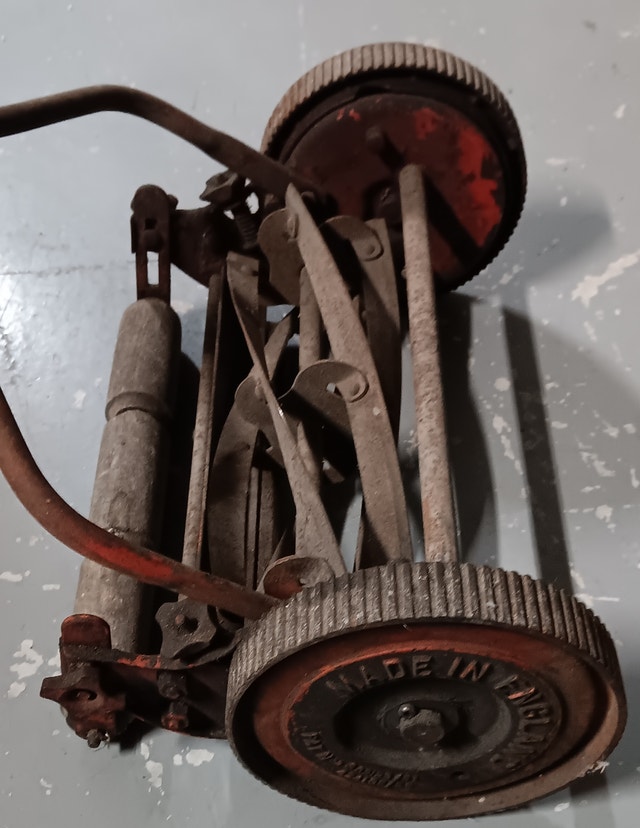 Antique reel push mower - photo 3