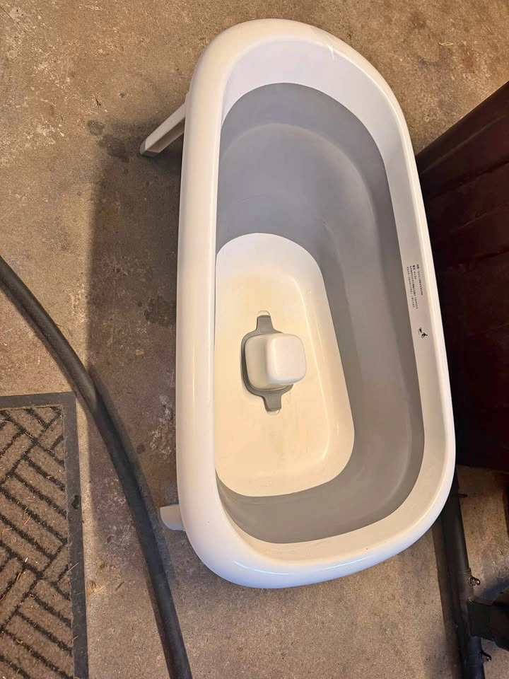 Oxo Tot - Splash & Store Bathtub