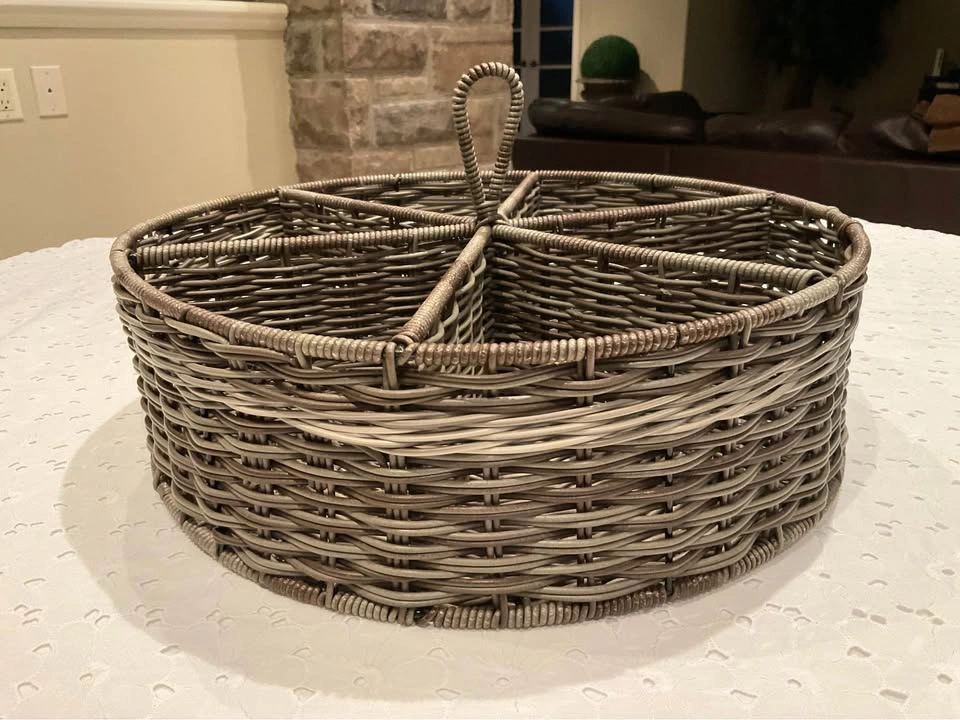 Antique Wash Wicker Basket Pottery Barn 6 Compartments - photo 4