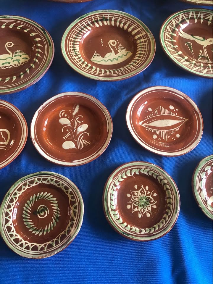 16 piece Tlaquepaque Pottery Dishes - photo 5
