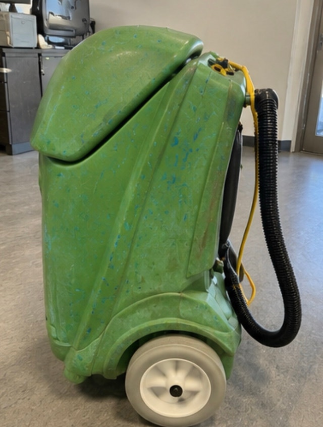 Professional Carpet Extractor | Flood Restoration | Detailing - photo 2