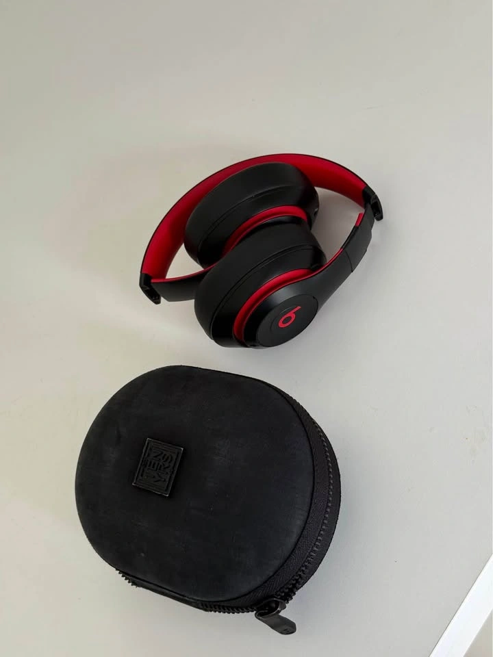 Beats Studio 3 Wireless Noise Cancelling Headphones - photo 2