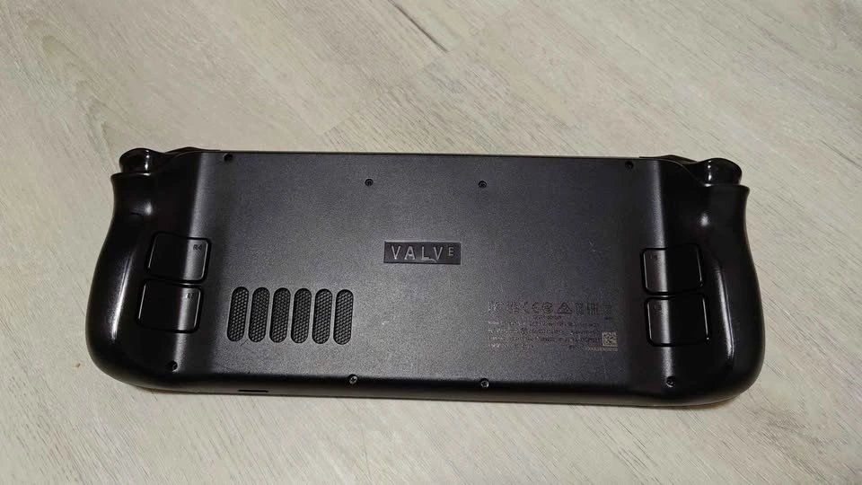Steam Deck LCD Sell or Trade (64GB + Dock + Case Bundle) - photo 2