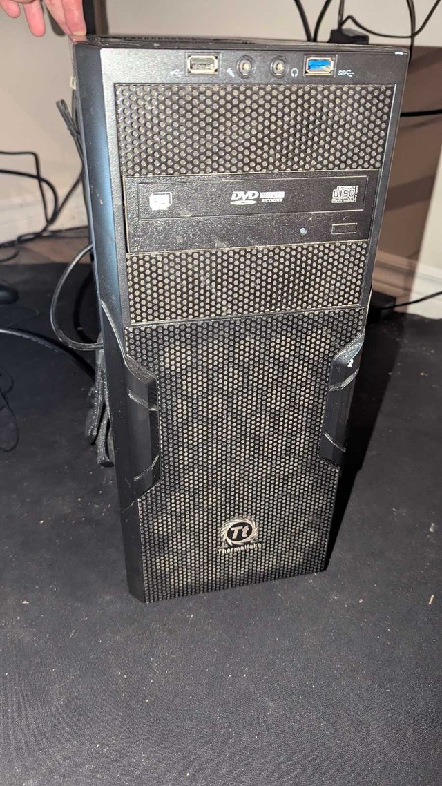 Gaming Desktop PC i5-9400 Radeon RX 5700 1TB SSD