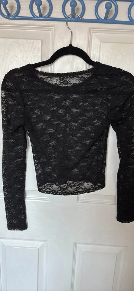 NWT Brandy Melville Long Sleeve - photo 2
