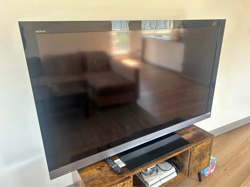 60” Sony Bravia TV for sale