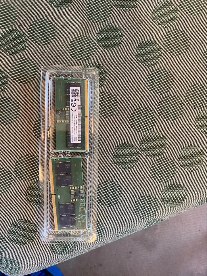 Samsung 16GB (2x8GB) DDR5 5600MHz SODIMM Laptop RAM - photo 2