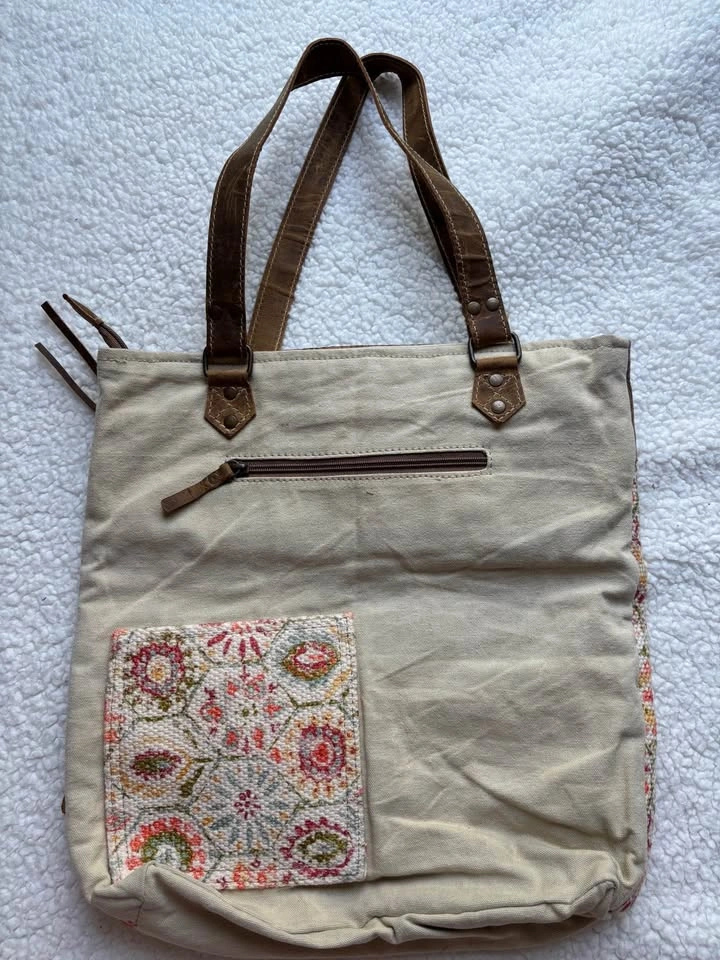 NWOT Pokoloko Floral Patchwork Boho Cotton Canvas & Leather Tote - photo 2