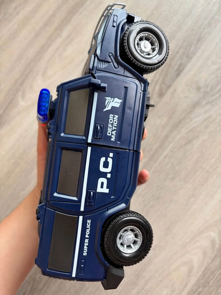 Deformation Super Police Toy Truck - photo 2