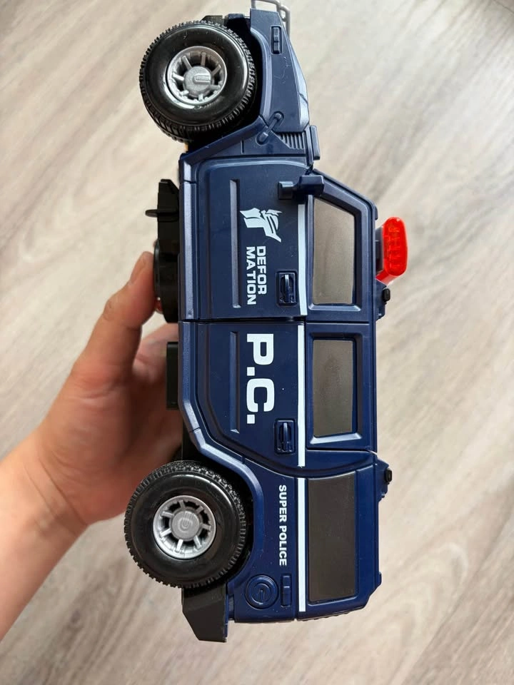 Deformation Super Police Toy Truck - photo 4