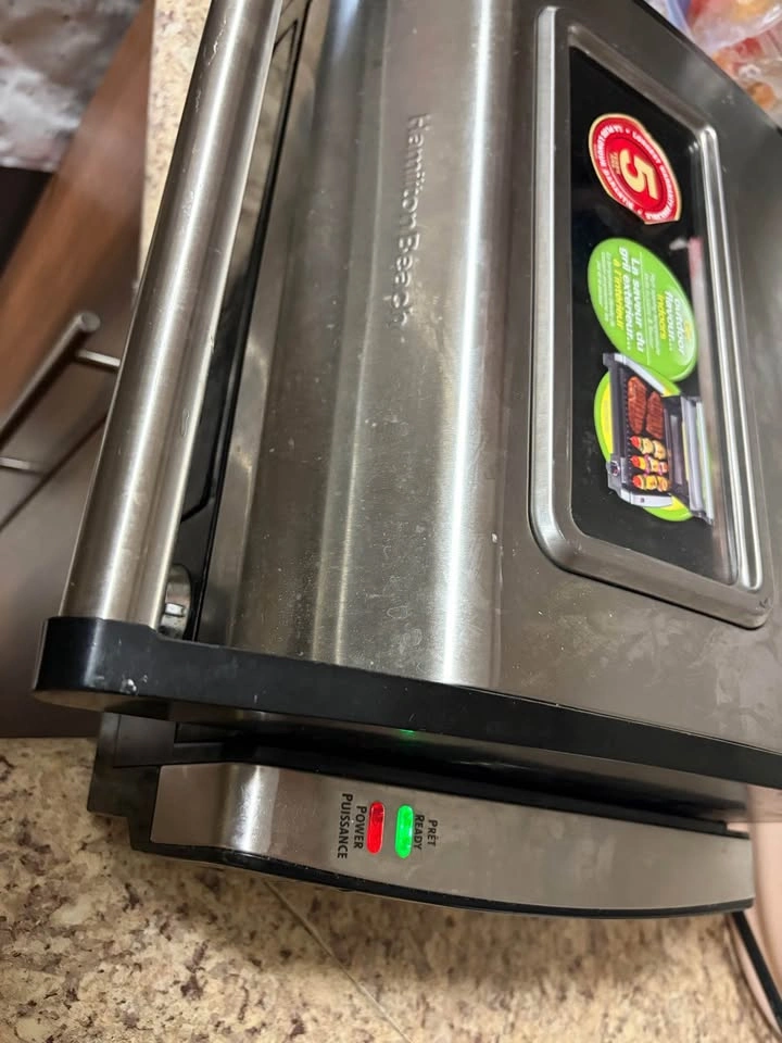 Hamilton Beach Electric Indoor Searing Grill - photo 4