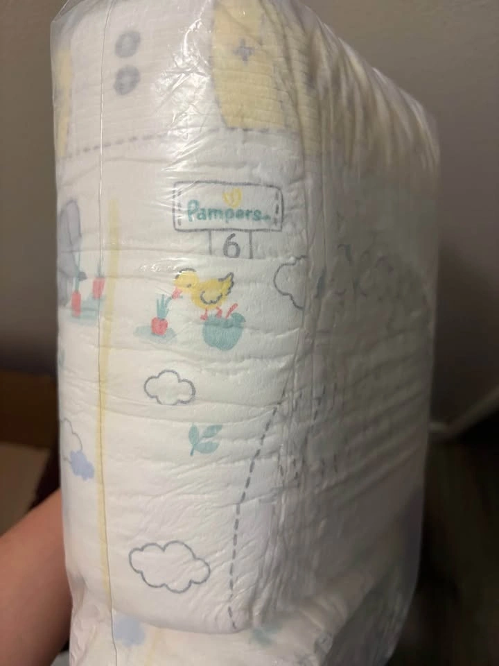 Huggies Pull-Ups Plus 4T–5T (102 Count) + Free Size 6 Diapers - photo 5