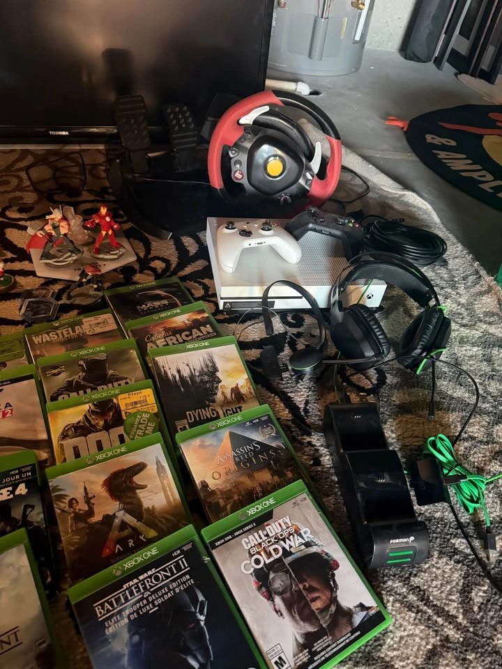 Xbox One S Console Bundle with 20+ Games, Racing Wheel, and Figu - photo 5