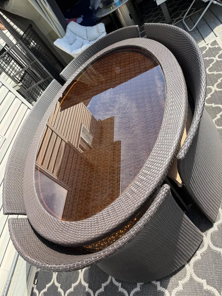 Wicker & Glass Patio Set - photo 4