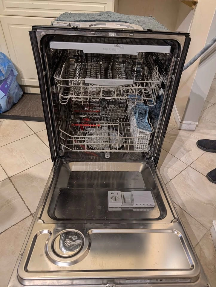 Samsung StormWash 48 dBA Dishwasher with 3rd Rack - photo 2