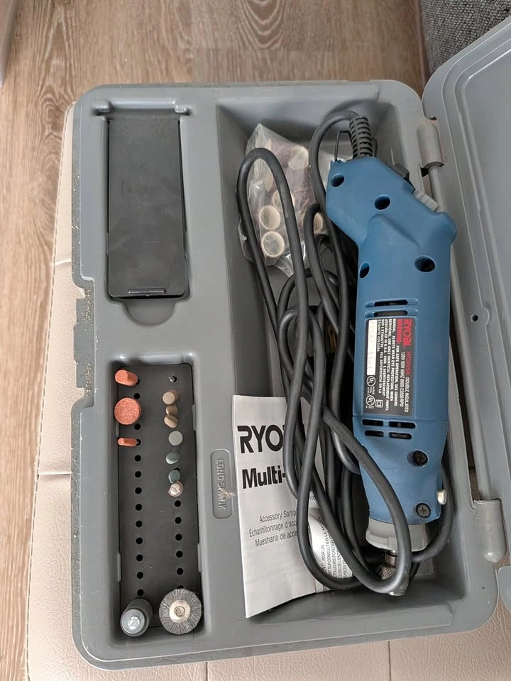 Ryobi Rotary Tool Kit HT20VSK w/ Case & Accessories - Works Grea