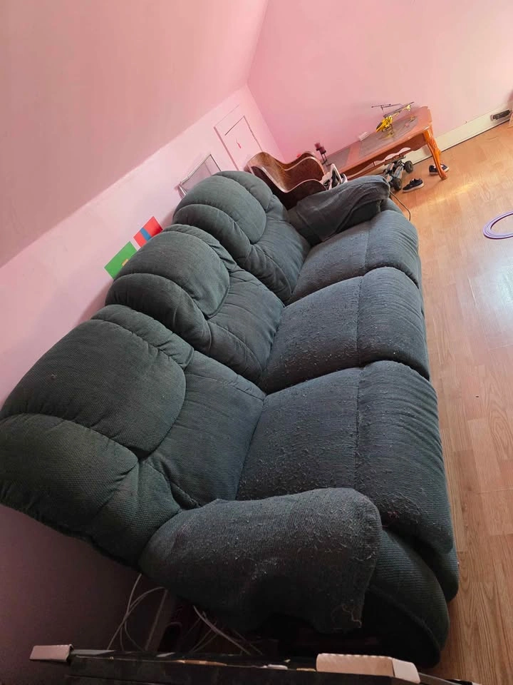Vintage La-Z-Boy Reclining Couch + Chair - photo 2