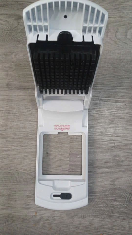 NEW Fullstar 4-in-1 Vegetable Chopper Plus - photo 3
