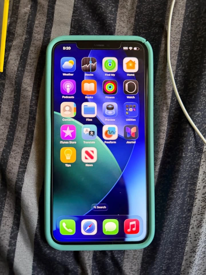 Iphone 11 pro max -256gb Green - photo 5