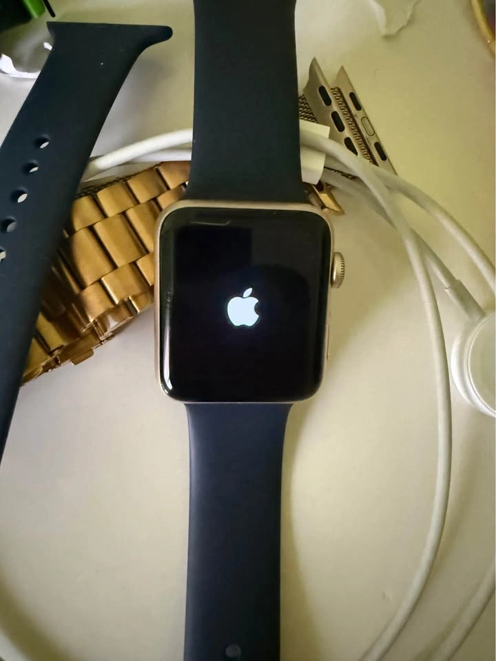 Apple Watch Series 2 42mm - photo 2