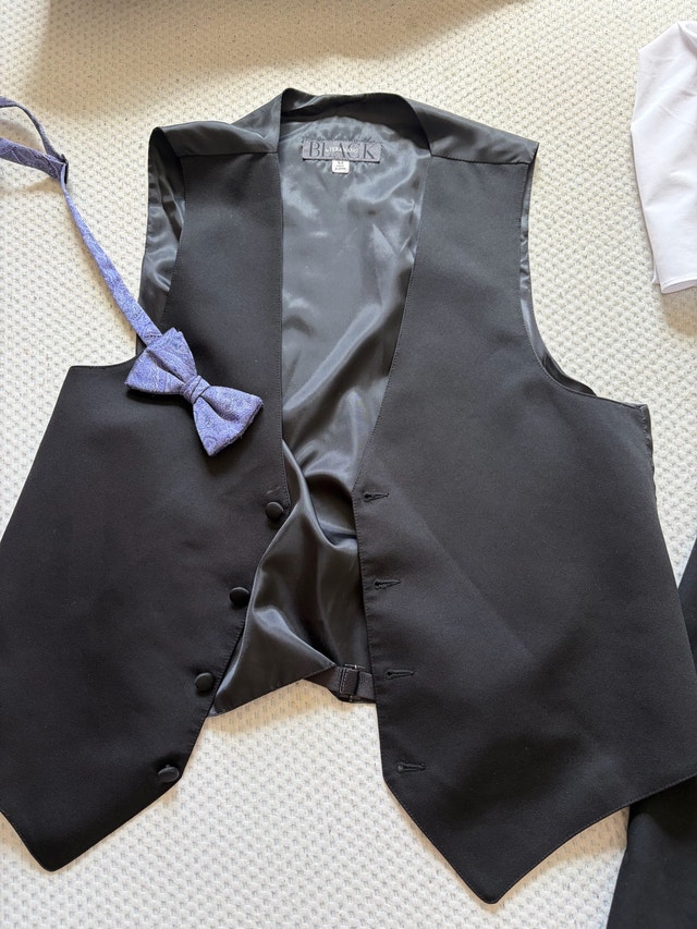 Vera Wang Black Tuxedo – Men’s Medium – Complete Formal Outfit - photo 2