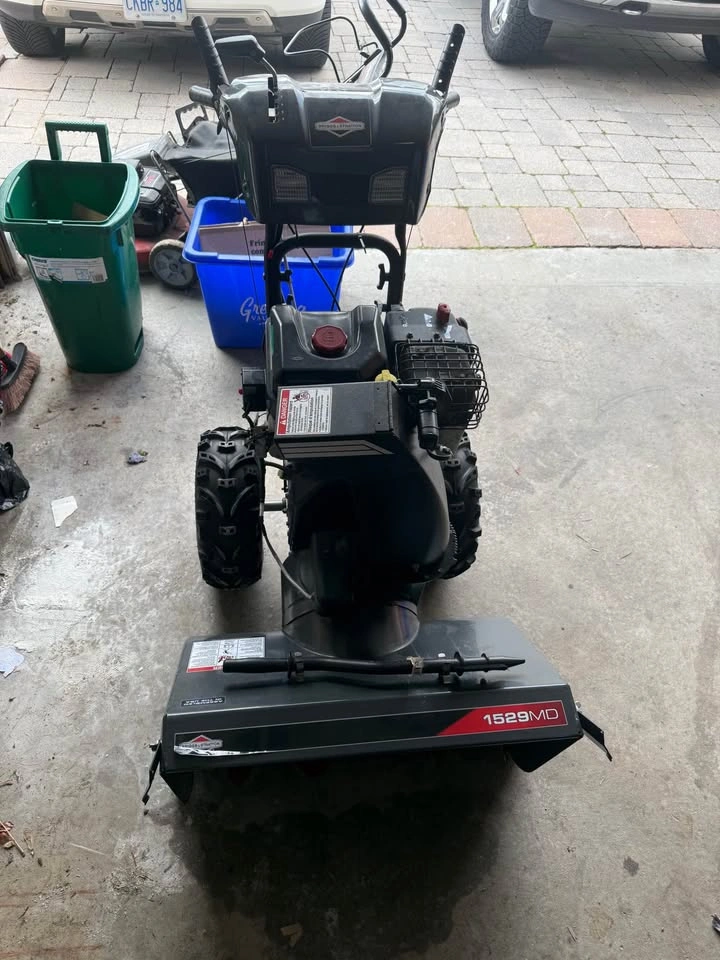 Snow Blower - Briggs & Stratton 29 in. Dual Stage - photo 3