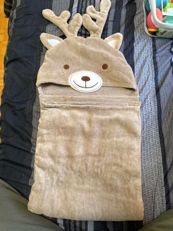 Baby stuff from Indigo- several items listed - photo 5