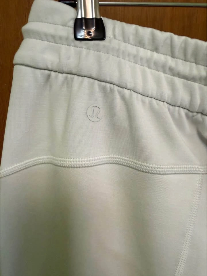 Lululemon pants Size 16 - photo 2