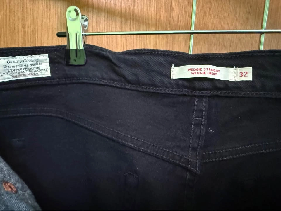 Levis Womens Wedgie Straight Jean high waist- 32 size - photo 3