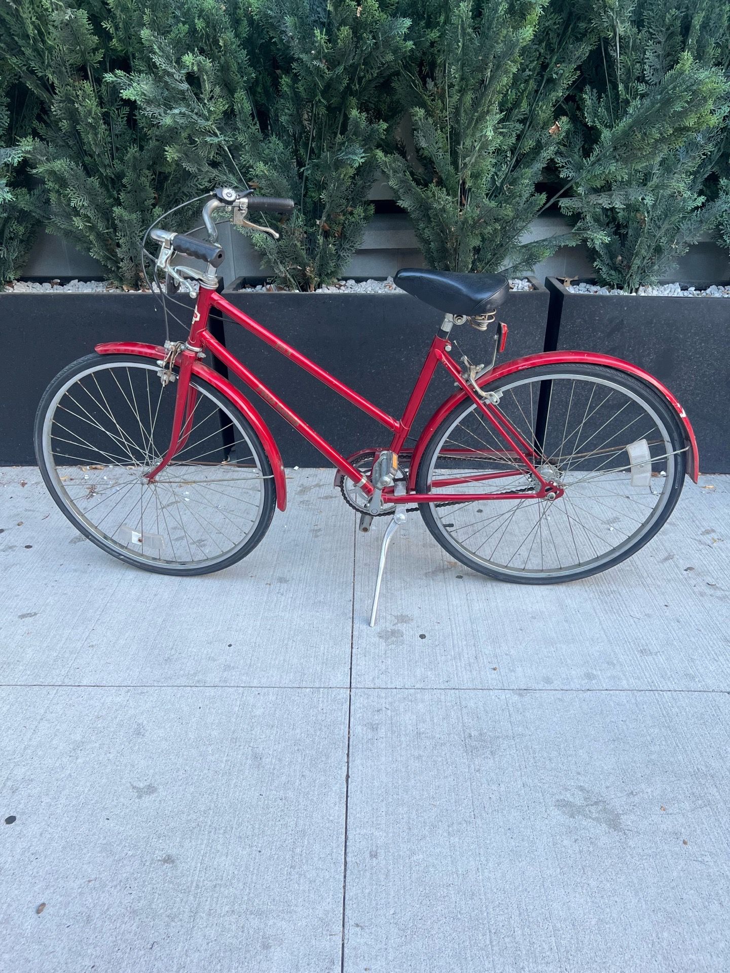 Free Spirit Bike | 3 Speed | Great Condition - photo 2