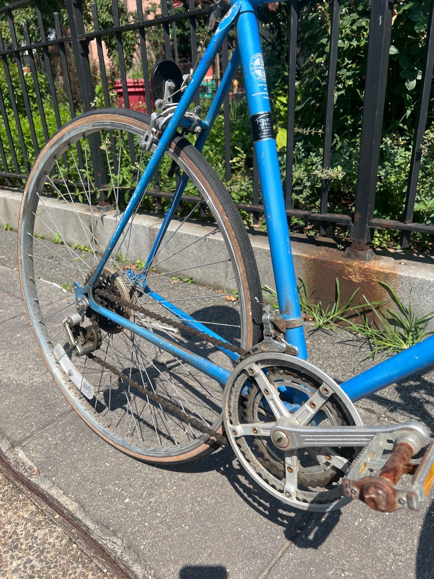 Schwinn Bike | 10 Speed | Good Condition - photo 3