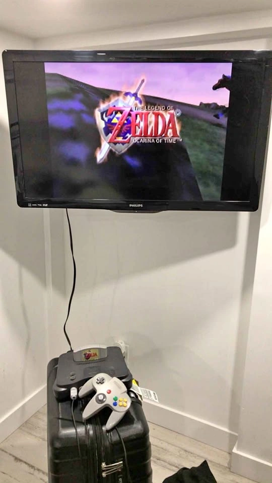 N64 + 4 controllers + og cables + expansion pack + Zelda
