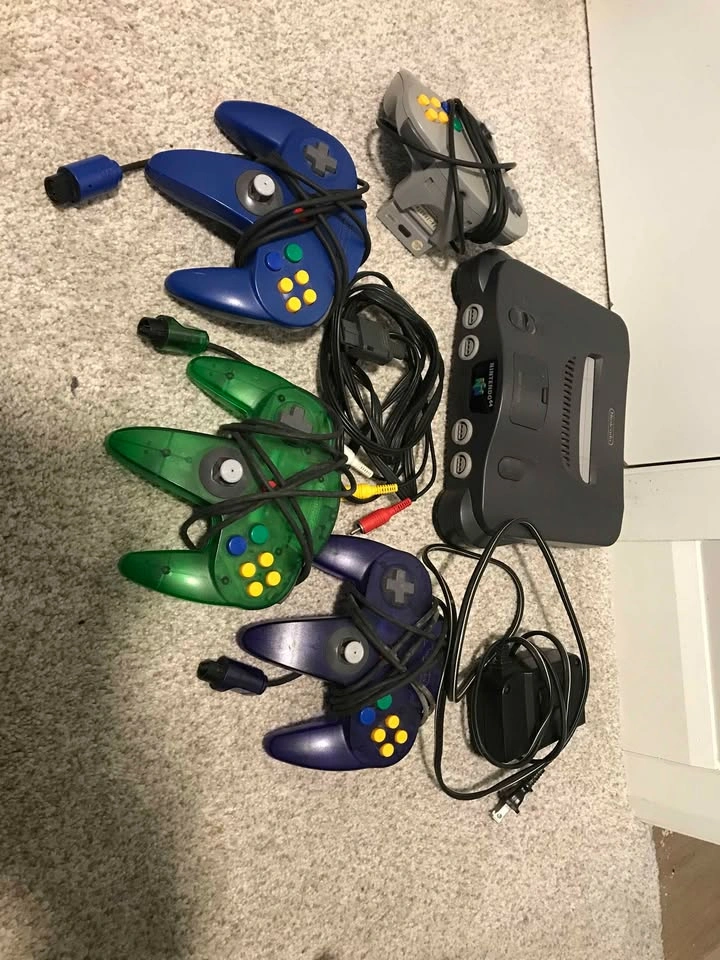 N64 + 4 controllers + og cables + expansion pack + Zelda - photo 2
