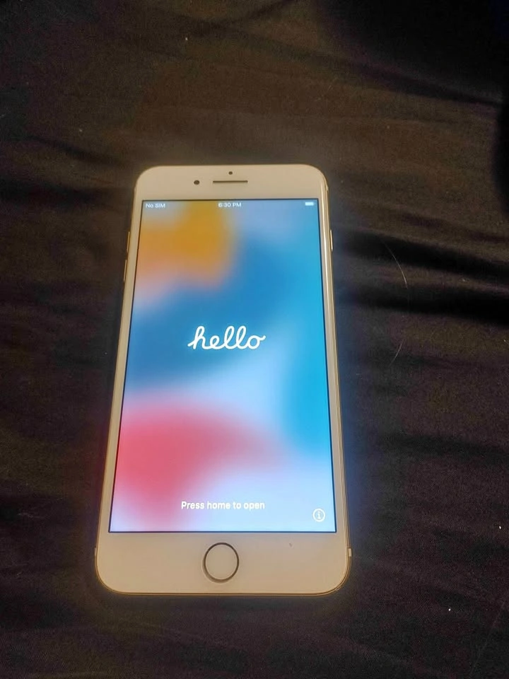 Unlocked Apple iPhone 7+ rose gold 128 gb