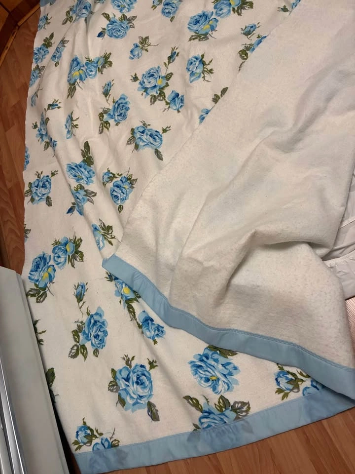 Warm Blanket for double / full bed - photo 3