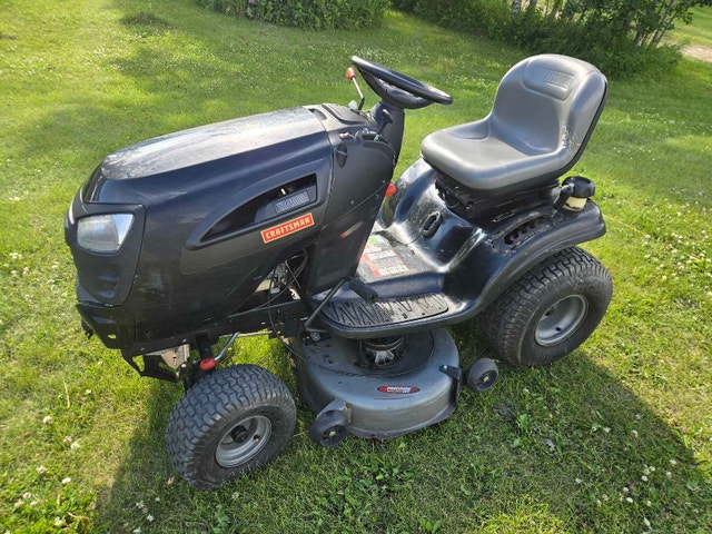 2011 Craftsman YT4000 Riding Lawn Mower 42-inch Deck