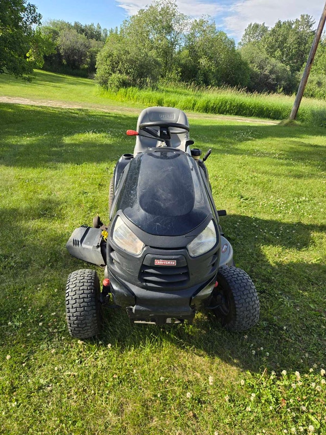 2011 Craftsman YT4000 Riding Lawn Mower 42-inch Deck - photo 4